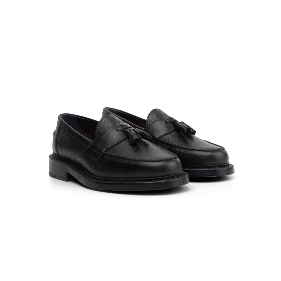 The Clásico Tassel Loafer, Onyx, Leather Sole